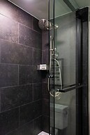 Renaissance Chicago North Shore Hotel
