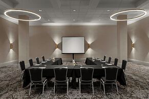Renaissance Chicago North Shore Hotel