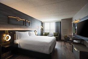 Renaissance Chicago North Shore Hotel