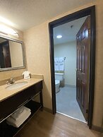 Wyndham Garden Grand Rapids Airport