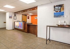 Motel 6 Prospect Heights, IL