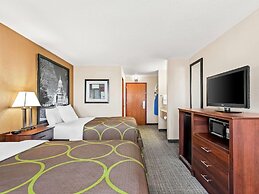 Super 8 by Wyndham Sturtevant/Racine