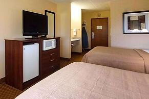 Super 8 by Wyndham Sturtevant/Racine