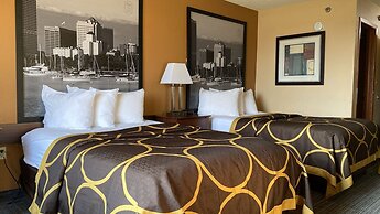Super 8 by Wyndham Sturtevant/Racine