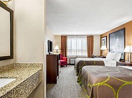Super 8 by Wyndham Sturtevant/Racine