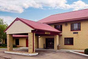 Super 8 by Wyndham Sturtevant/Racine