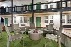 Best Western Marina State Beach