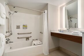 Holiday Inn Express Plattsburgh by IHG