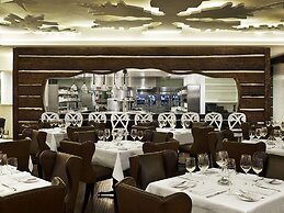 The St. Regis Aspen Resort