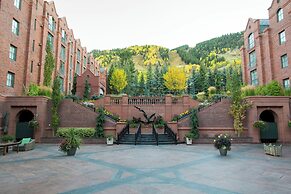 The St. Regis Aspen Resort