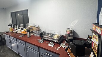 Xecutive Inn and Suites