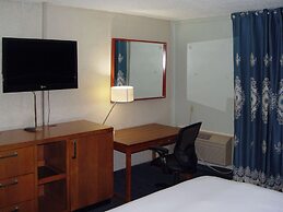 Clarion Hotel Bakersfield North