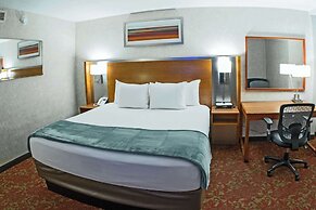 Clarion Hotel Bakersfield North
