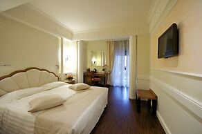 HOTEL STENDHAL