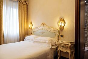 HOTEL STENDHAL