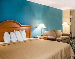 Quality Inn & Suites Medina - Akron West