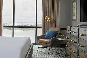 Renaissance Mobile Riverview Plaza Hotel