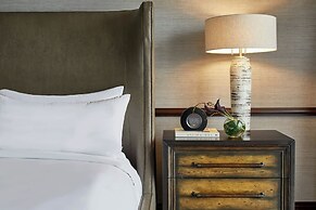 Renaissance Mobile Riverview Plaza Hotel