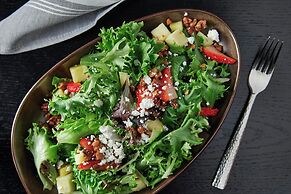 Renaissance Mobile Riverview Plaza Hotel