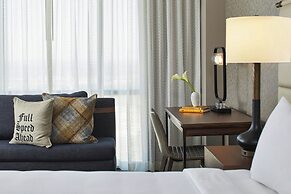 Renaissance Mobile Riverview Plaza Hotel