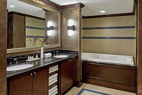 Renaissance Mobile Riverview Plaza Hotel