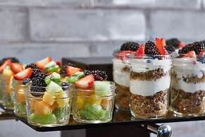 Renaissance Mobile Riverview Plaza Hotel