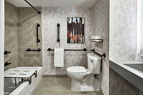 Renaissance Mobile Riverview Plaza Hotel