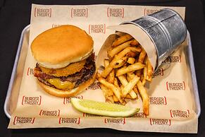 Holiday Inn Mississauga Toronto West by IHG