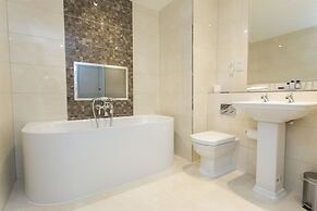 The Swans Nest Hotel