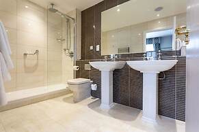 The Swans Nest Hotel