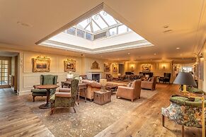 The Swans Nest Hotel