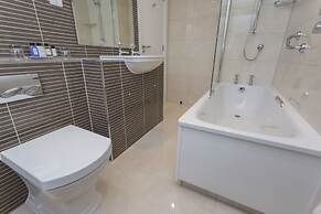 The Swans Nest Hotel