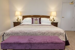 The Swans Nest Hotel