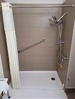 Quality Inn Peru near Starved Rock State Park