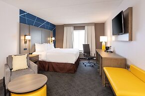 Comfort Inn & Suites Buffalo Airport