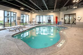 Comfort Inn & Suites Buffalo Airport