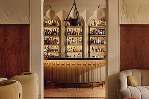 The Berkeley, Maybourne