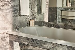 The Berkeley, Maybourne