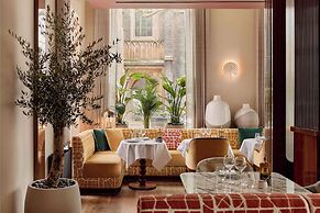 The Berkeley, Maybourne