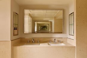 The Berkeley, Maybourne