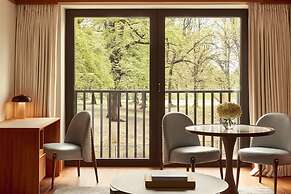 The Berkeley, Maybourne