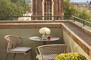 The Berkeley, Maybourne