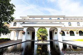 Crowne Plaza Gerrards Cross by IHG