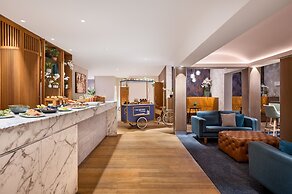 Crowne Plaza Gerrards Cross by IHG
