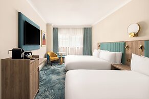 Crowne Plaza Gerrards Cross by IHG