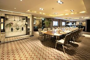 Crowne Plaza Gerrards Cross by IHG