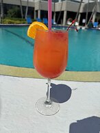 Hilton Palm Beach PBI