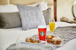 Hilton Palm Beach PBI