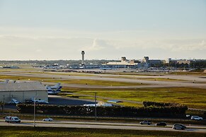 Hilton Palm Beach PBI