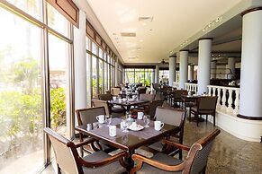 Hilton Palm Beach PBI